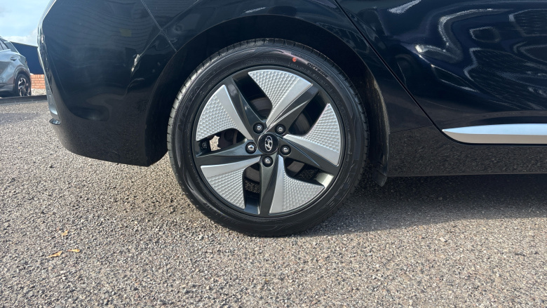 Hyundai IONIQ 1.6 GDi Hybrid Premium SE 5dr DCT Hybrid Hatchback